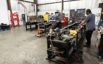 How Do Hydraulics Work with Valves and Fluid Control?